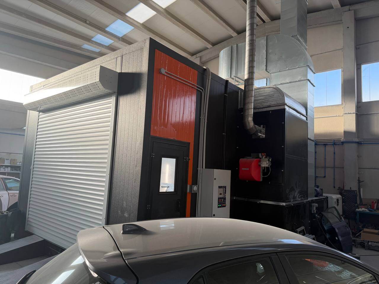 Custom Paint Booth Configuration for an Automotive Service Facility in Spain